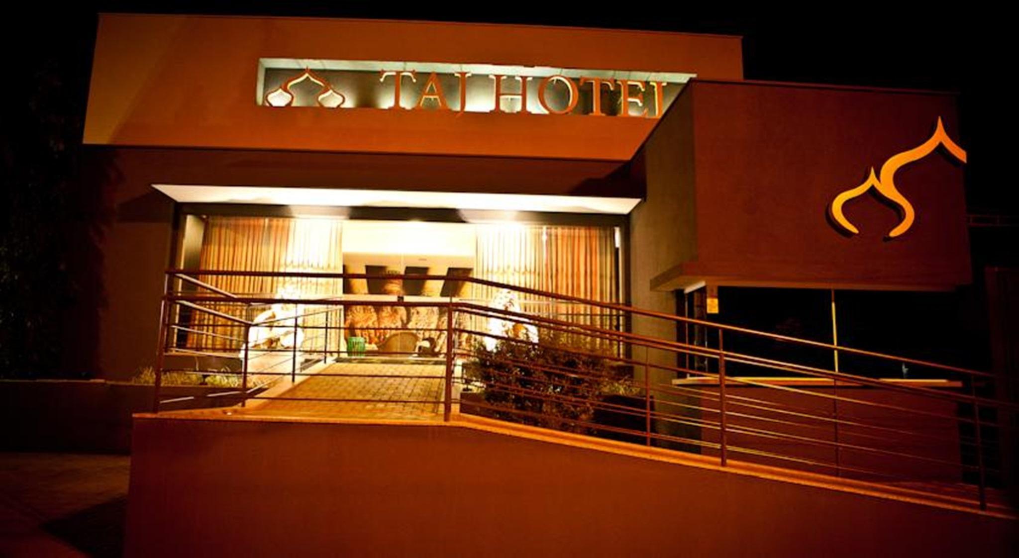 Taj Hotel Tres Lagoas Bagian luar foto