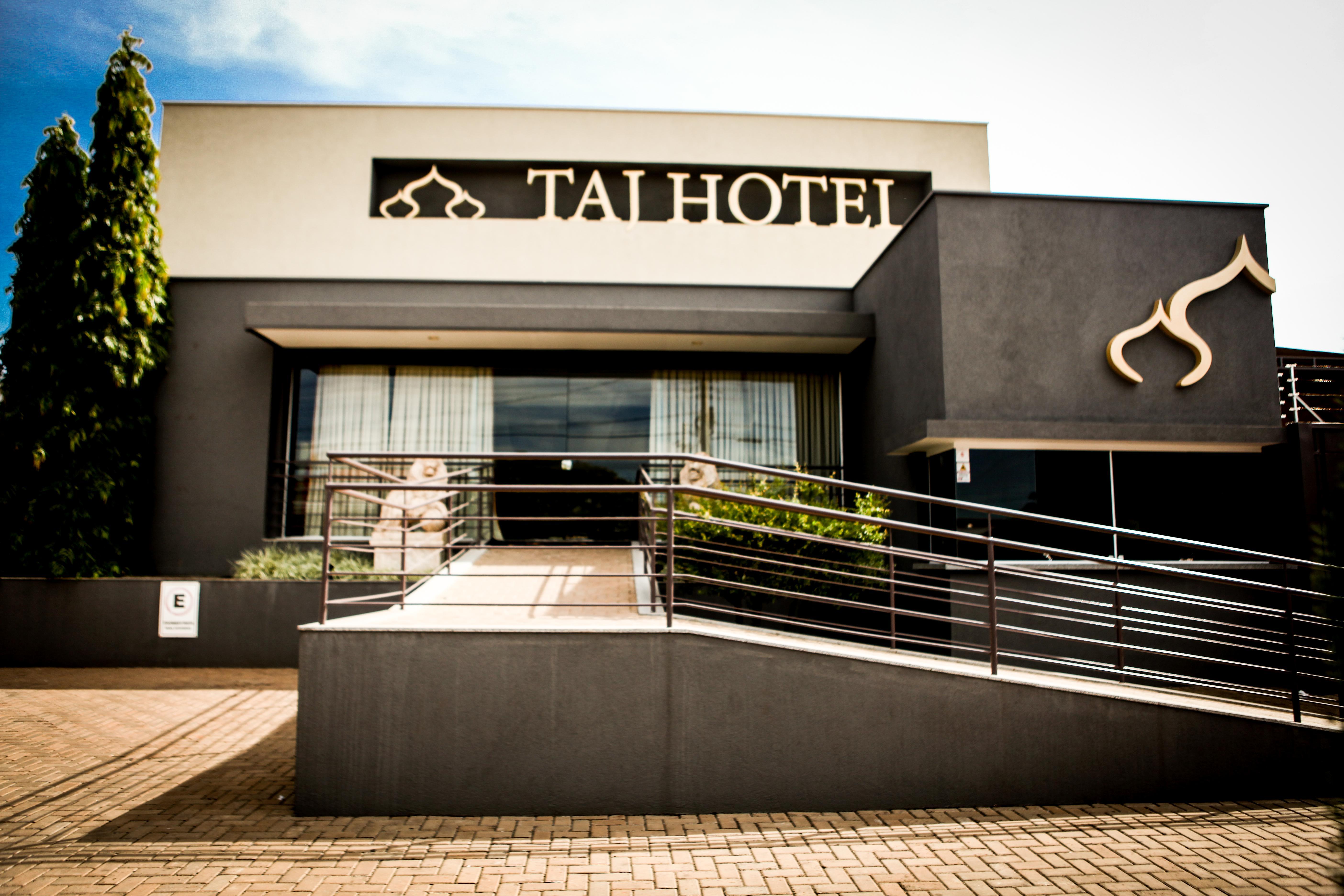Taj Hotel Tres Lagoas Bagian luar foto